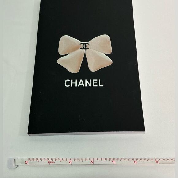 CHANEL Black & White Ribbon Notebook - Picture 4 of 5